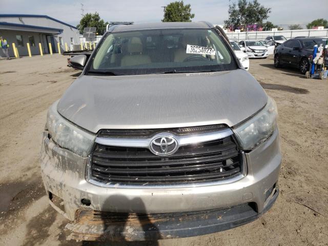 Foto 5 de la subasta – 2015 TOYOTA HIGHLANDER con VIN 5TDKKRFH7FS088460