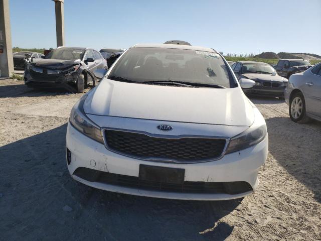Photo 5 from auction – 2017 KIA FORTE LX with VIN 3KPFK4A78HE054334