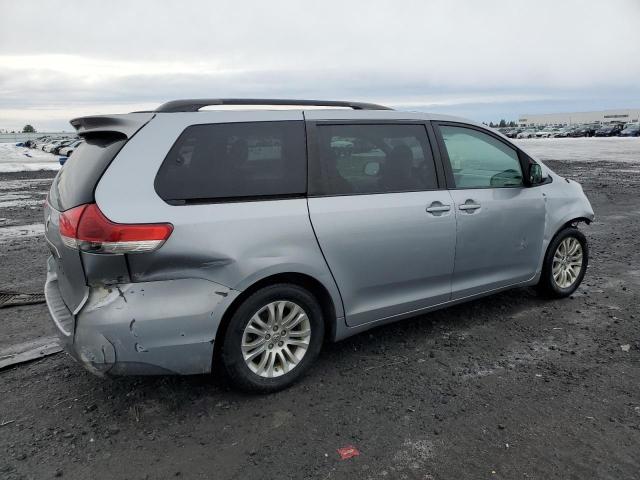 Photo 3 from auction – 2013 TOYOTA SIENNA XLE with VIN 5TDYK3DC0DS310672