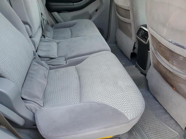 Photo 10 from auction – 2004 TOYOTA 4RUNNER SR with VIN JTEBU14R340033748