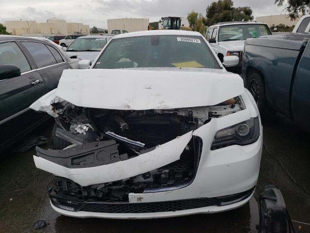 Photo 5 from auction – 2018 CHRYSLER 300 S with VIN 2C3CCAGG0JH226537