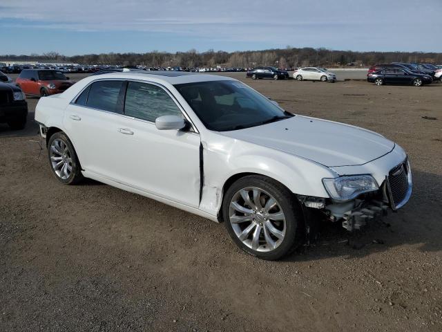 Photo 4 from auction – 2016 CHRYSLER 300 LIMITE with VIN 2C3CCAAG7GH343646