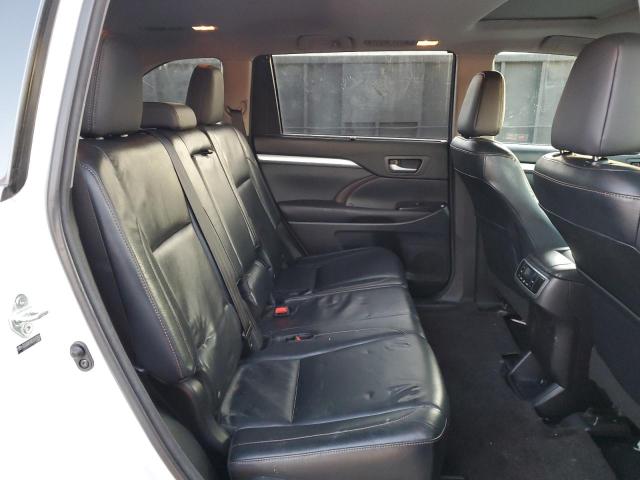 Photo 11 from auction – 2014 TOYOTA HIGHLANDER with VIN 5TDJKRFHXES013262
