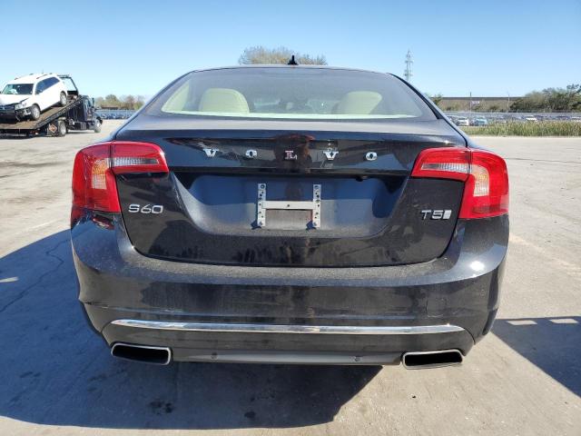 Photo 6 from auction – 2016 VOLVO S60 PLATIN with VIN LYV402FM8GB088140