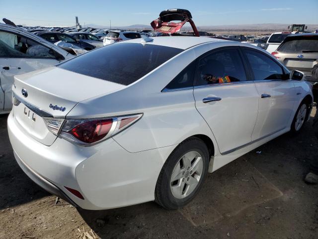 Photo 3 from auction – 2011 HYUNDAI SONATA HYB with VIN KMHEC4A41BA018778