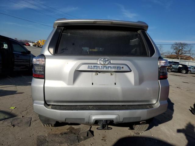 Photo 6 from auction – 2018 TOYOTA 4RUNNER SR with VIN JTEBU5JR2J5565809