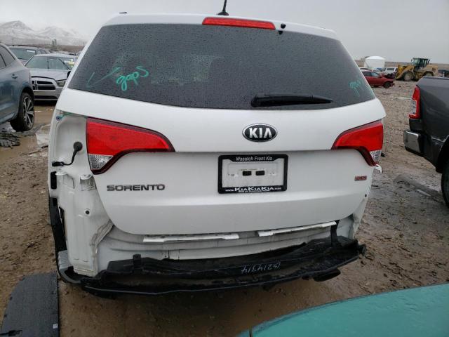Photo 6 from auction – 2015 KIA SORENTO LX with VIN 5XYKTCA60FG613615