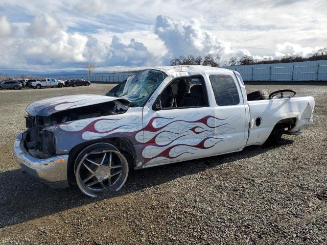 GMC NEW SIERRA 2001 with VIN 2GTEC19V111154756 - Photo from auction