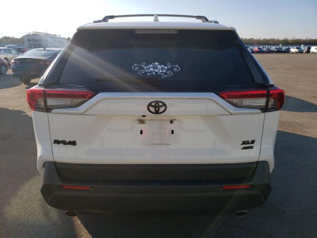 Photo 6 from auction – 2019 TOYOTA RAV4 XLE with VIN JTMP1RFV2KD504676