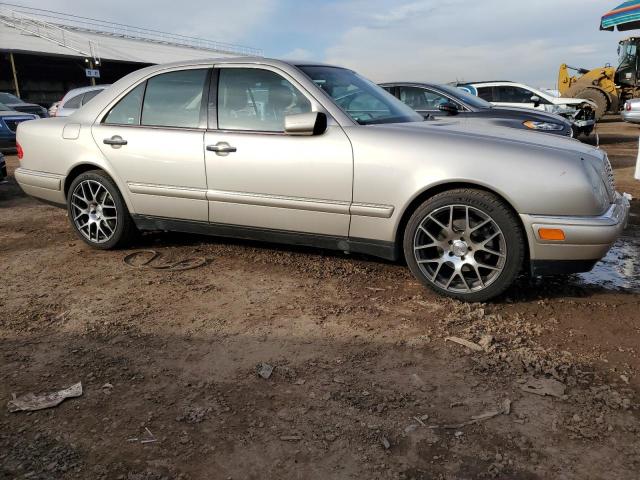 Photo 4 from auction – 1999 MERCEDES-BENZ E 320 with VIN WDBJF65H2XA738731