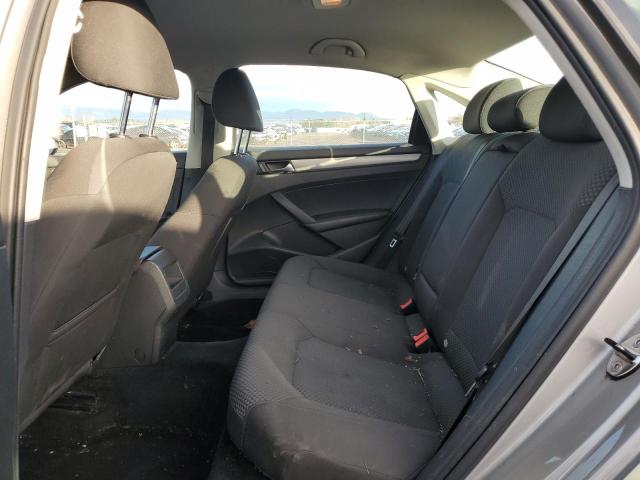 Photo 10 from auction – 2012 VOLKSWAGEN PASSAT S with VIN 1VWAP7A39CC010253