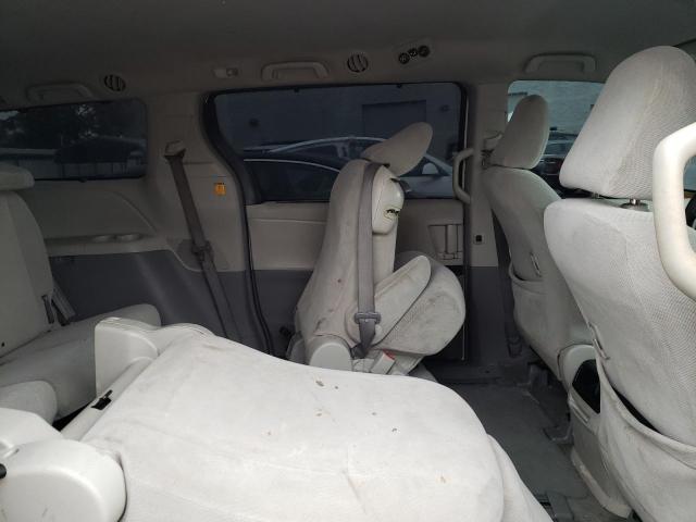 Photo 11 from auction – 2011 TOYOTA SIENNA LE with VIN 5TDKK3DC2BS115871