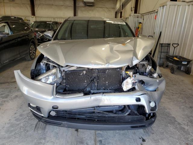 Photo 5 from auction – 2015 TOYOTA HIGHLANDER with VIN 5TDBKRFH2FS192841