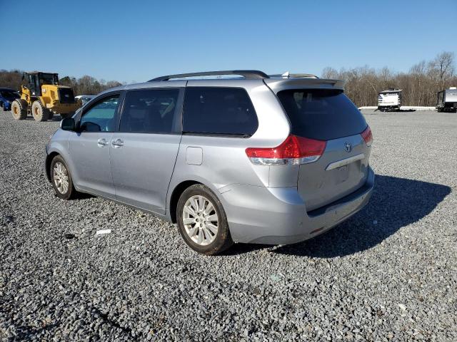 Photo 2 from auction – 2012 TOYOTA SIENNA XLE with VIN 5TDYK3DC5CS195646