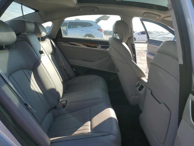 Photo 10 from auction – 2015 HYUNDAI GENESIS 3. with VIN KMHGN4JE3FU067948