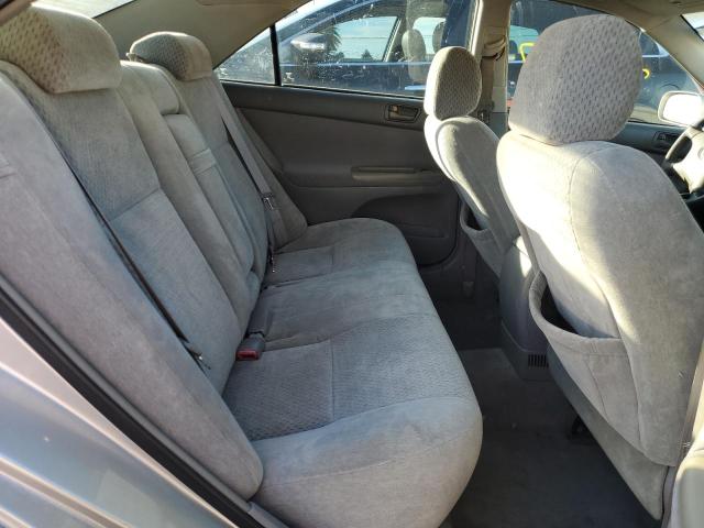 Photo 10 from auction – 2004 TOYOTA CAMRY LE with VIN 4T1BE32K74U896995