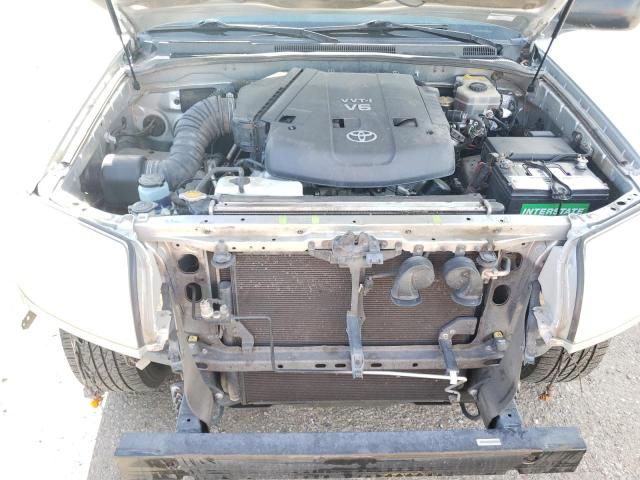 Photo 12 from auction – 2004 TOYOTA 4RUNNER SR with VIN JTEZU14R040018056