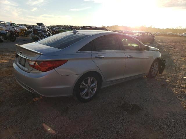 Photo 3 from auction – 2011 HYUNDAI SONATA SE with VIN 5NPEC4AC2BH030619