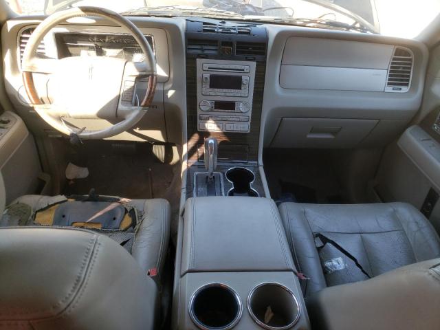 Photo 8 from auction – 2008 LINCOLN NAVIGATOR with VIN 5LMFU27578LJ17282