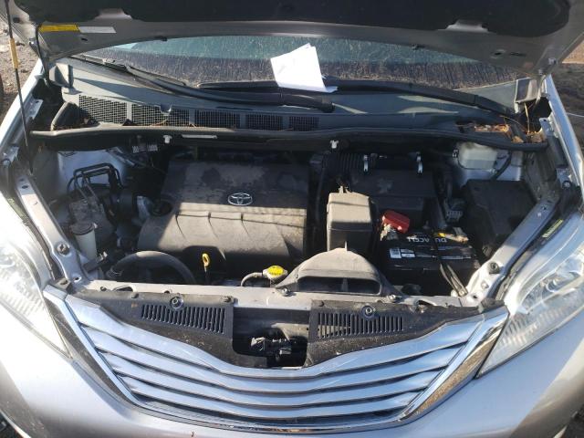 Photo 12 from auction – 2012 TOYOTA SIENNA XLE with VIN 5TDDK3DC3CS041368