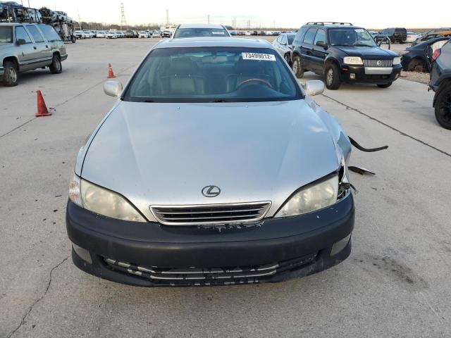 Photo 5 from auction – 2000 LEXUS ES 300 with VIN JT8BF28G2Y5094674