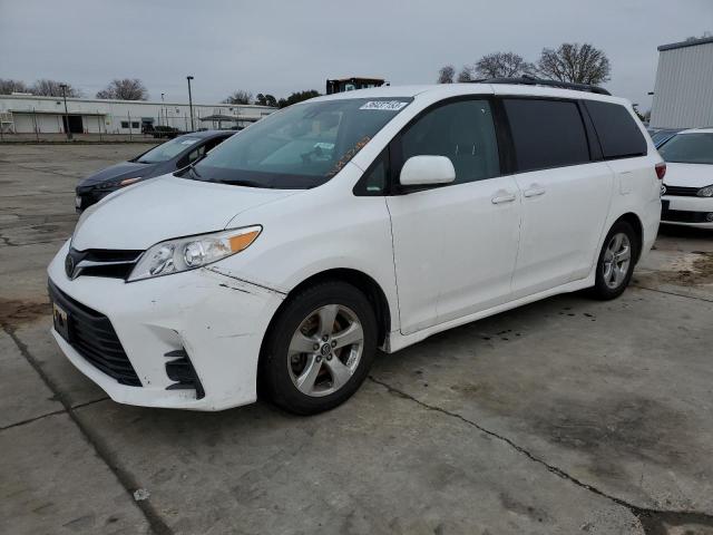 Photo 1 from auction – 2018 TOYOTA SIENNA LE with VIN 5TDKZ3DCXJS938252