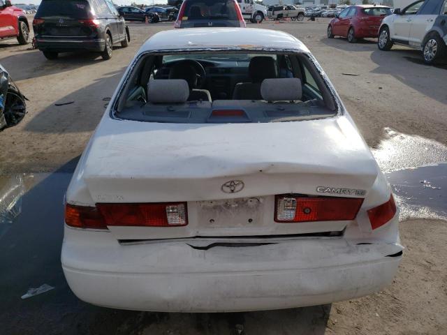 Photo 6 from auction – 2001 TOYOTA CAMRY CE with VIN 4T1BG22K11U797945