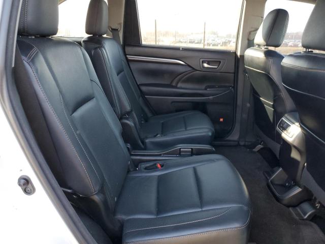 Photo 11 from auction – 2015 TOYOTA HIGHLANDER with VIN 5TDYKRFH7FS112718