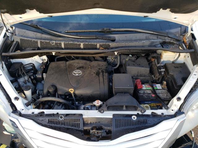 Photo 12 from auction – 2017 TOYOTA SIENNA LE with VIN 5TDKZ3DC2HS814907