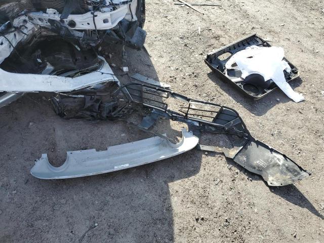 Photo 13 from auction – 2018 FORD ESCAPE SE with VIN 1FMCU0GD9JUC67301