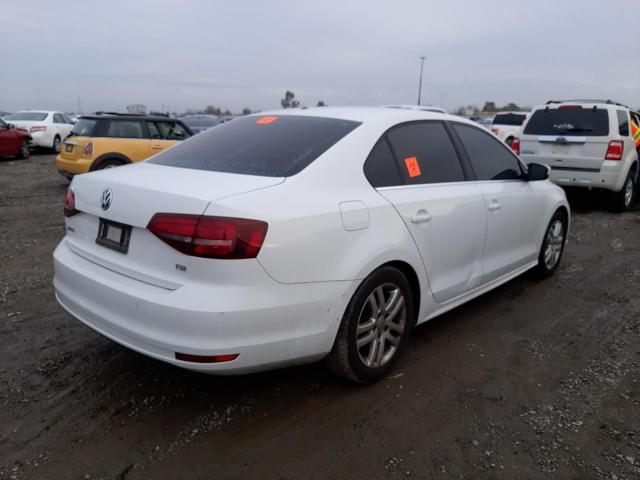 Photo 4 from auction – 2017 VOLKSWAGEN JETTA S with VIN 3VW2B7AJ3HM355270