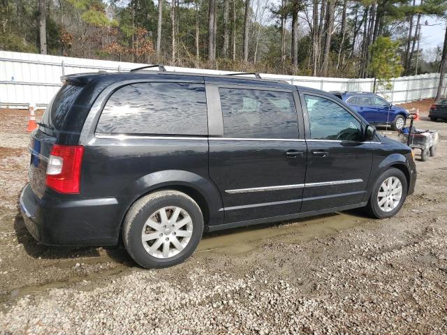 Photo 3 from auction – 2016 CHRYSLER TOWN & COU with VIN 2C4RC1BG3GR186373
