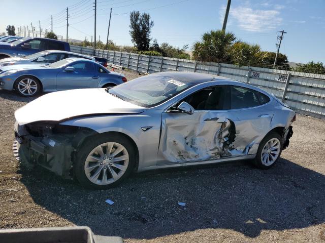 TESLA MODEL S 2018 with VIN 5YJSA1E21JF268306 - Photo from auction