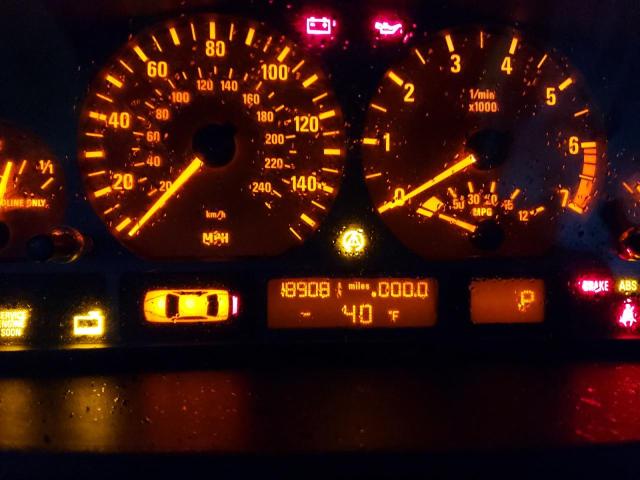 Photo 9 from auction – 2002 BMW 325 I with VIN WBAEV33432KL75036