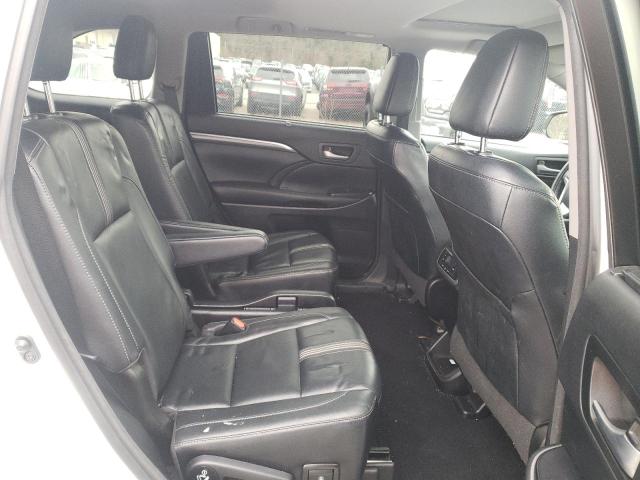 Photo 11 from auction – 2017 TOYOTA HIGHLANDER with VIN 5TDJZRFH7HS360466