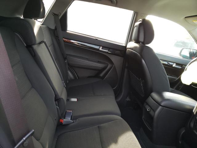 Photo 11 from auction – 2015 KIA SORENTO LX with VIN 5XYKT3A63FG552938