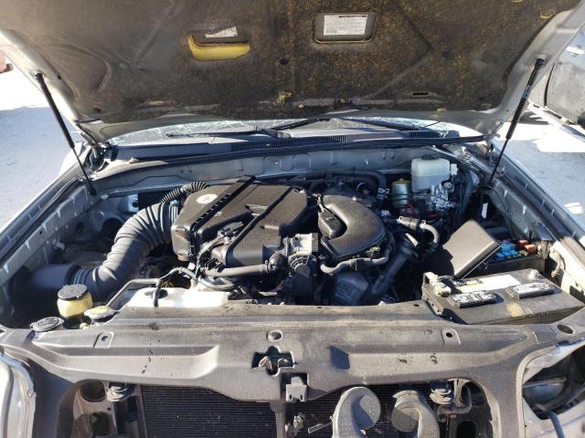 Photo 12 from auction – 2005 TOYOTA 4RUNNER SR with VIN JTEZU14R050044111