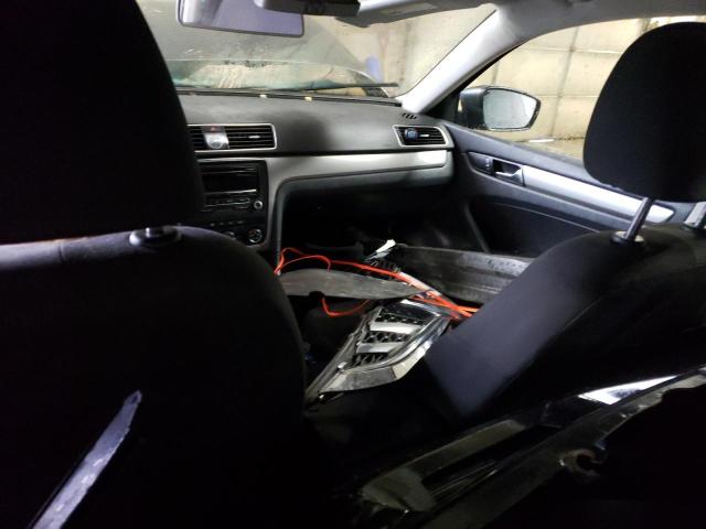 Photo 8 from auction – 2013 VOLKSWAGEN PASSAT S with VIN 1VWAP7A39DC064900