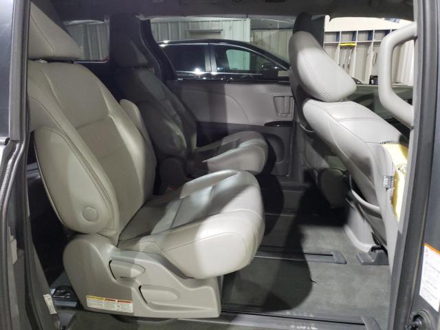 Photo 11 from auction – 2018 TOYOTA SIENNA XLE with VIN 5TDDZ3DC0JS195626