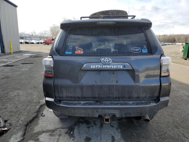 Photo 6 from auction – 2017 TOYOTA 4RUNNER SR with VIN JTEBU5JR2H5452517