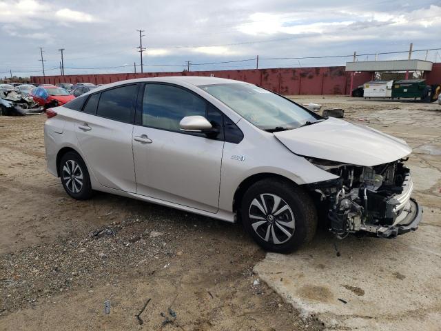 Photo 4 from auction – 2017 TOYOTA PRIUS PRIM with VIN JTDKARFP2H3046261