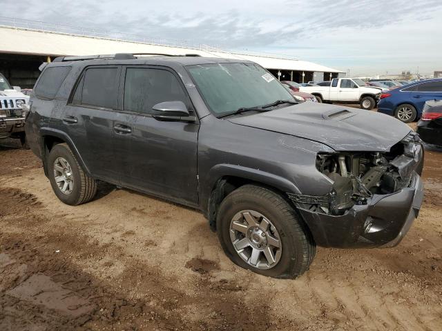 Zdjęcie 4 z aukcji – 2016 TOYOTA 4RUNNER SR z VIN JTEBU5JRXG5390329