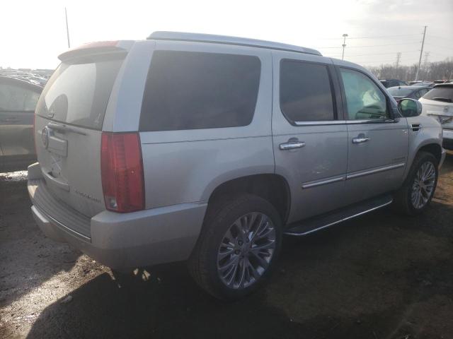 Photo 3 from auction – 2010 CADILLAC ESCALADE L with VIN 1GYUKBEF3AR133587