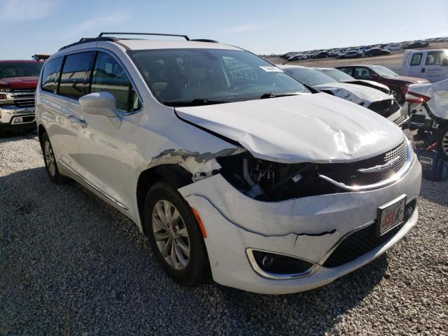 Photo 4 from auction – 2017 CHRYSLER PACIFICA T with VIN 2C4RC1BG6HR747554