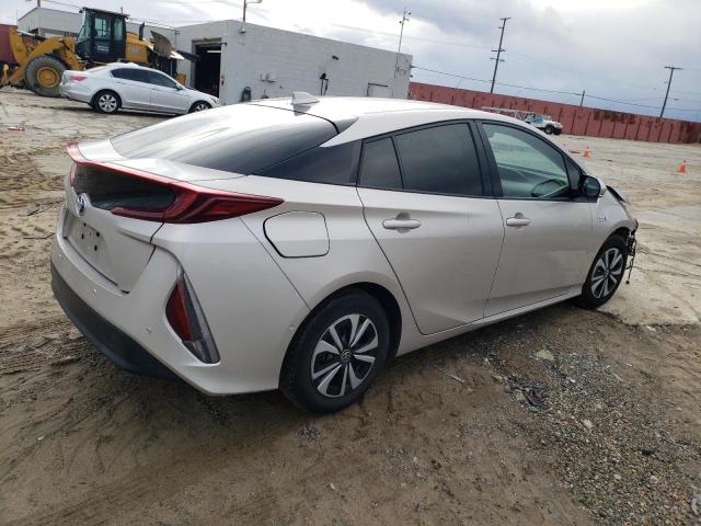 Photo 3 from auction – 2017 TOYOTA PRIUS PRIM with VIN JTDKARFP2H3046261