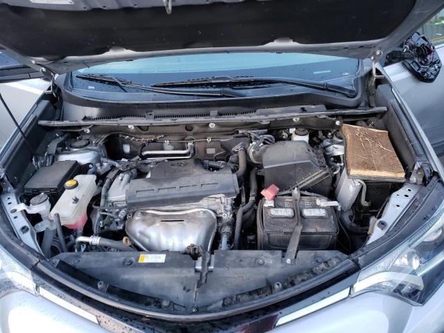 Photo 12 from auction – 2018 TOYOTA RAV4 LE with VIN 2T3BFREV7JW761380