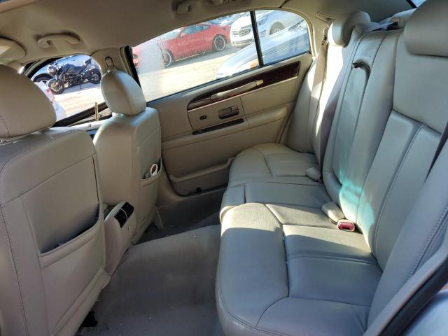 Photo 10 from auction – 2009 LINCOLN TOWN CAR S with VIN 2LNHM85V79X600437