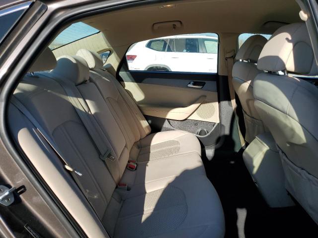 Photo 10 from auction – 2017 HYUNDAI SONATA SE with VIN 5NPE24AF3HH517625