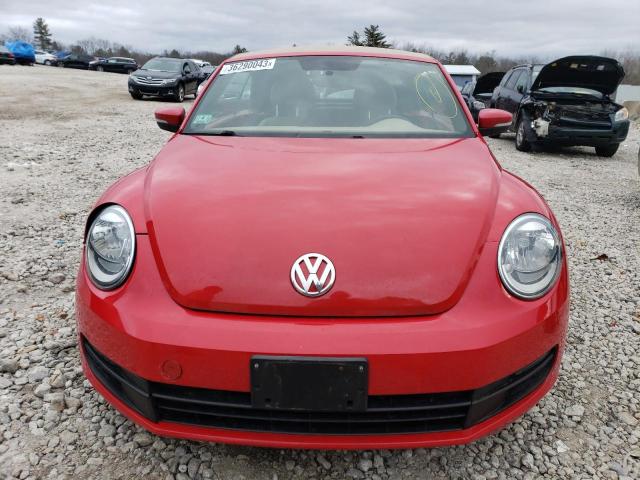 Photo 5 from auction – 2013 VOLKSWAGEN BEETLE with VIN 3VW5P7AT7DM830848