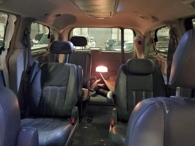 Photo 10 from auction – 2010 CHRYSLER TOWN & COU with VIN 2A4RR5D18AR130252